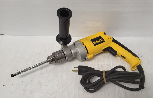 (N94667-2) Dewalt DW235G Corded VSR Drill