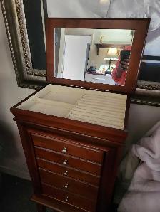 ANTIQUE JEWELRY CABINET BOWMANVILLE - Photo 2