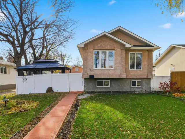736 Simpson Ave. Winnipeg, MB