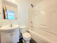 Renovated One Bedroom Suite - Photo 3