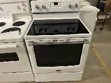 Cuisinière blanche vitrocéramique Maytag