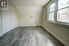 33 SIXTH Avenue Unit# UPPER - Photo 11