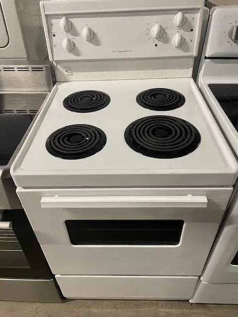 Cuisinière blanche 24'' ronds serpentins Frigidaire