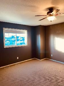 Townhouse in Lakeway Landing  Sylvan Lake - Photo 6