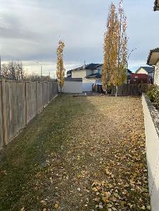 Townhouse in Lakeway Landing  Sylvan Lake - Photo 7