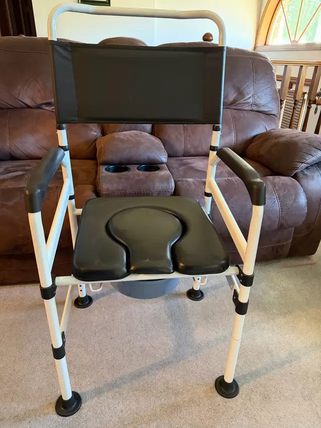 commode chair