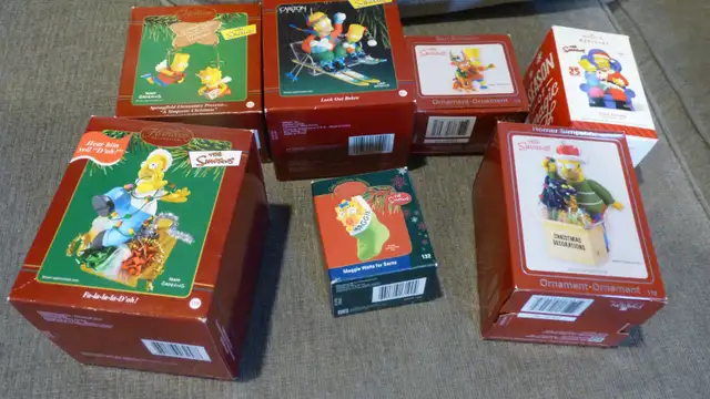 ' The Simpsons ' Christmas Ornaments Lot