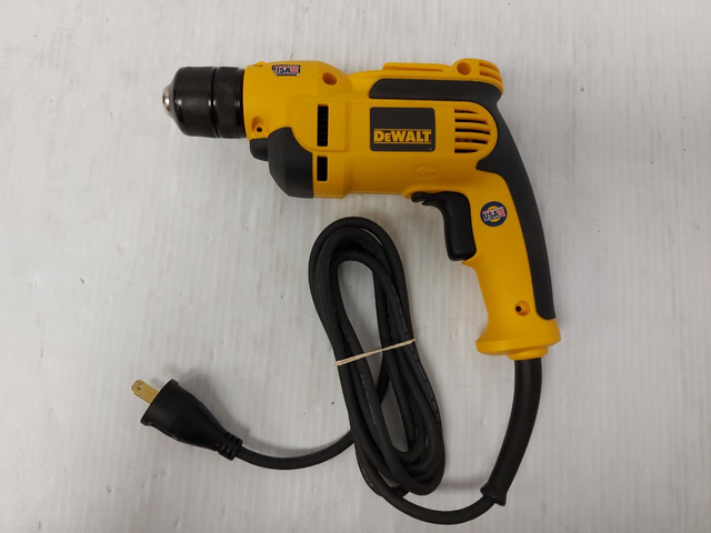 (N93529-4) Dewalt DWD112 Corded Drill