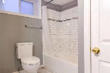 For Rent 1 Bed 1 Bath - Photo 2