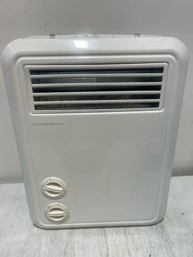 Dimplex EF821C Wall Heater with thermostat