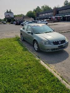 Nissan Altima - Photo 2