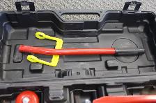 Big Red 1.5 Ton Hydraulic Floor Jack w/ Case (#44660-1) - Photo 6