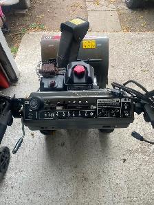 Gas Snowblower - Photo 2