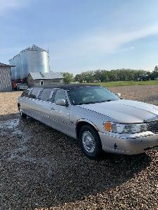 limousine ,PHONE Calls Only - Photo 2