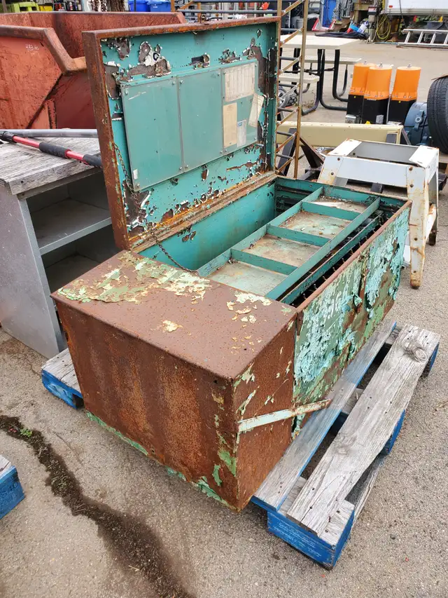 OLD JOHN DEERE PLANT JOB BOX HEAVY STEEL  $75.00