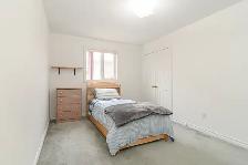 4 1 Bedroom Home, 4 bathrooms, 2 Car Garage In Whitby - Photo 8