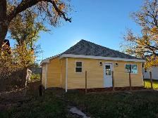 House for Sale in Coronach - Photo 2