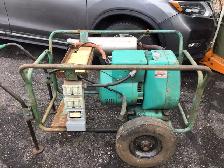 Generator - Photo 2