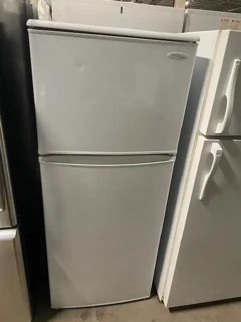Réfrigérateur blanc 24'' Danby