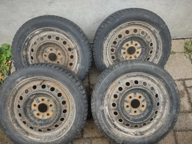 205-55R16x4 pneus hiver-Jante Kia Forte Koup 2010.