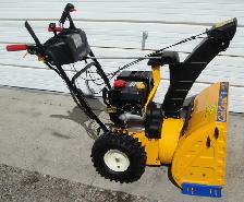 CUB CADET 24 INCH SNOWBLOWER - Photo 2