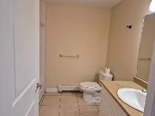 November 1 BDR apt, East SJ, Heat included, Elevator, Parking - Photo 5