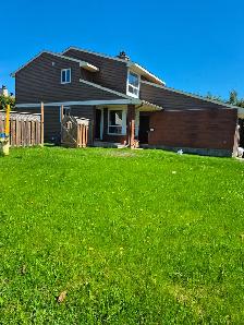 Single Family,2 Story,4 Rooms home, Saxony Cres,/Stonehenge