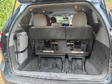 2015 Toyota Sienna LE FWD 8-Seat, One Owner, No Accidents - Photo 8