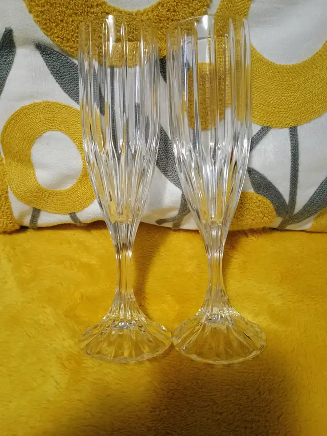 Vintage Mikasa Park Lane Crystal Champagne Flutes  6 Oz