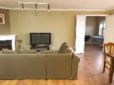 FREE FURNITURE – EVERYTHING MUST GO! Waterloo Area - Photo 4