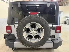 2018 Jeep Wrangler Unlimited Sahara / Low Local Kms / Financing - Photo 4