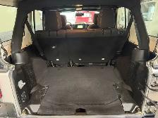 2018 Jeep Wrangler Unlimited Sahara / Low Local Kms / Financing - Photo 10