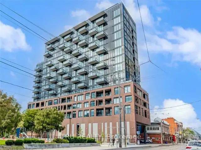 1 Bed Condo – $2,150 – TTC at Door! Heat & Internet