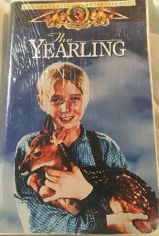 2 vhs the yearling/ A Christmas Carol never opened - Photo 3