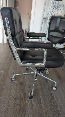 Alaia Executive Work Chair Genuine Leather - Floor Model - Photo 9