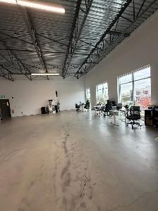 Bright 1,400 sq ft Studio/Office with Private Entrance – 68 Ave - Photo 4