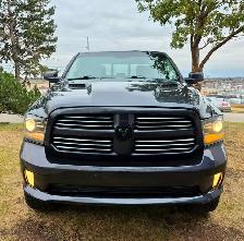 2017 Ram 1500 Sport Crew Cab 140.5' – HEMI V8 Power & Bold Style - Photo 2