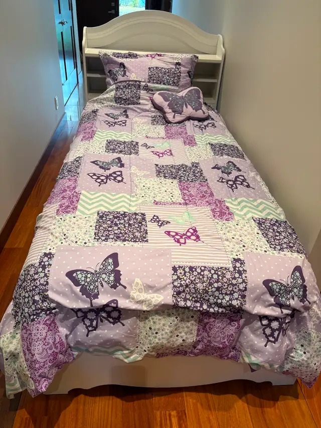 Kids Modern Twin size Bed Frame w/ 3 Drawers