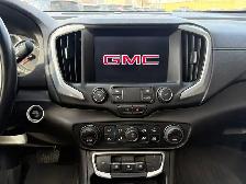 2022 GMC TERRAIN SLT - LEATHER SEATS - NAVIGATION - SUNROOF - Photo 12