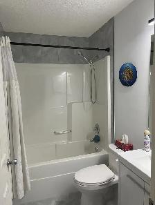 3 Bed 2.5 Bath Detached house  to rent in Royal oak NW - Photo 9