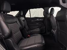 2025 Ford Explorer ST-LINE 4WD | LEATHER | POWER GATE - Photo 42