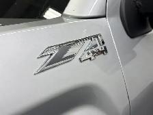 2018 GMC Sierra 2500HD SLT 6.6L DURAMAX DIESEL - Photo 9