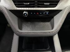 2027 Ford Explorer - Photo 22