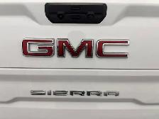 2025 GMC Sierra 1500 AT4 6.2L V8 TECH PKG | SUNROOF | HTD/CLD - Photo 12