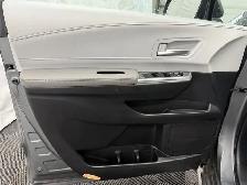 2026 Toyota Sienna XLE HYBRID 8 PASSENGER | LEATHER | SUNROOF - Photo 13