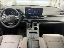 2026 Toyota Sienna XLE HYBRID 8 PASSENGER | LEATHER | SUNROOF - Photo 23