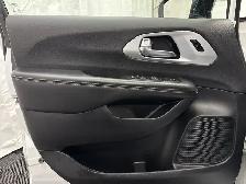 2025 Chrysler Pacifica LIMITED | HTD/CLD LEATHER | SUNROOF - Photo 19