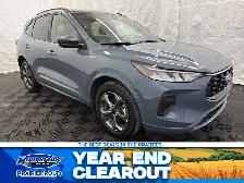 2023 Ford Escape ST-Line TECH PKG | NAV | POWER GATE | LANE KEEP