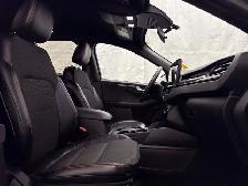 2023 Ford Escape ST-Line TECH PKG | NAV | POWER GATE | LANE KEEP - Photo 17