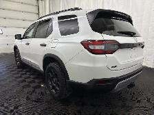 2023 Honda Pilot TRAILSPORT AWD | 7 PASSENGER | TOW PKG | LTHR S - Photo 9